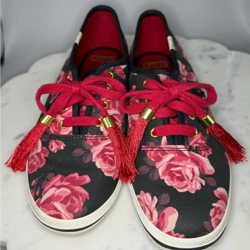 Women's Kate Spade New York Keds Floral Red Black Tassel Lace Up Sneakers Size 6 - Picture 3 of 9